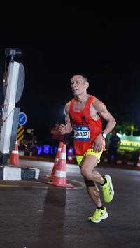 BIB: 40302
                            <button type="button" onclick="openModal(23008586)" class="btn btn-primary btn-sm float-right btn-popup" data-toggle="modal" data-target=".modal-high-quality">
                        <i class="fas fa-shopping-cart"></i> Add to Cart
                    </button>
                                            <button type="button" onclick="isThisMe(23008586, true)" class="btn btn-success btn-sm float-right btn-popup btn-isme hidden" data-toggle="tooltip" data-placement="bottom" title="นี่คือรูปของคุณใช่ไหม คลิกที่นี่เพื่อเอาเข้าอัลบั้ม">
                        <i class="fas fa-plus"></i> Add to album
                    </button>
                    <button type="button" onclick="isThisMe(23008586, false)" class="btn btn-warning btn-sm float-right btn-popup btn-isnotme hidden">
                        <i class="fas fa-ban"></i> Remove from album
                    </button>